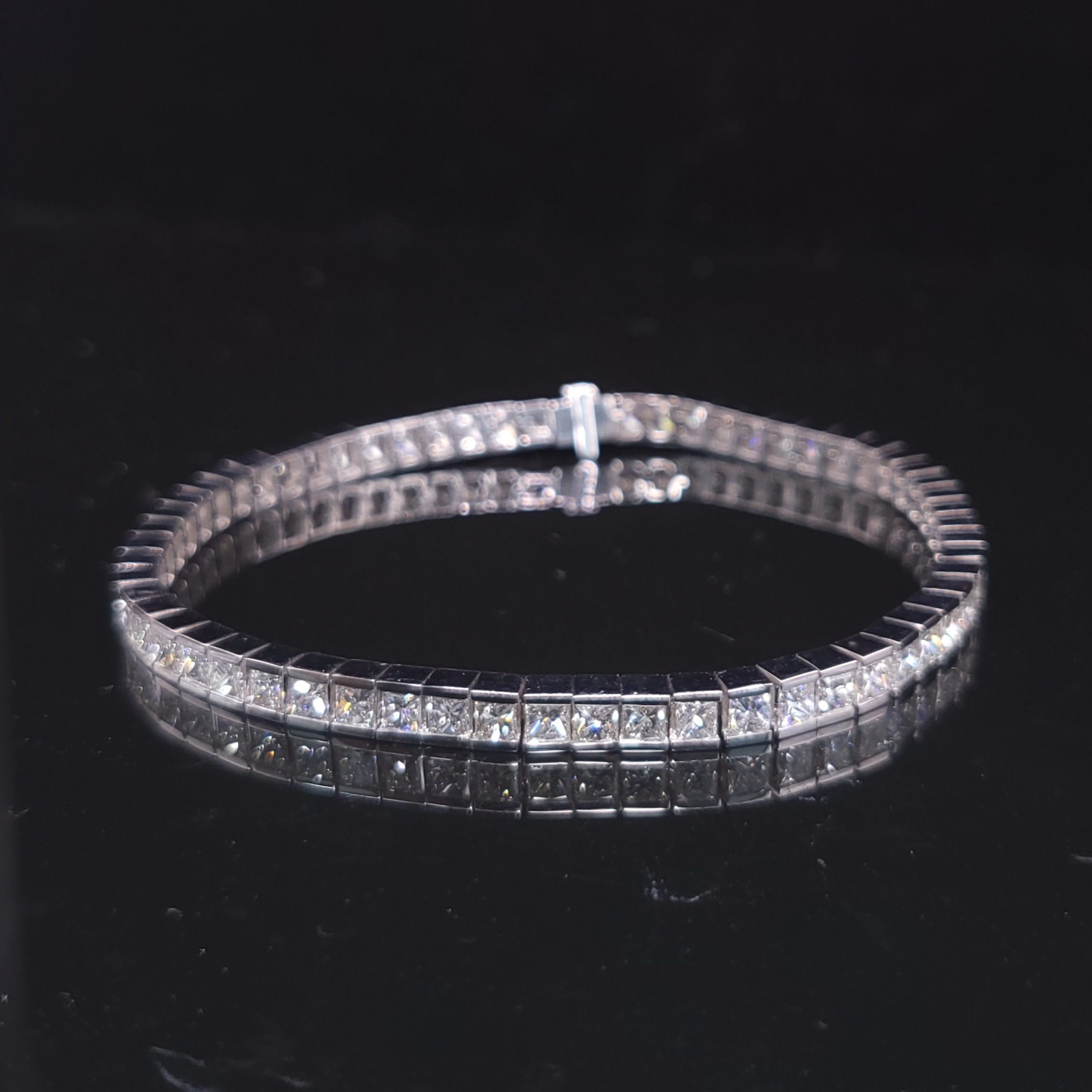 全新18K白金5卡97份方形鑽石手鍊