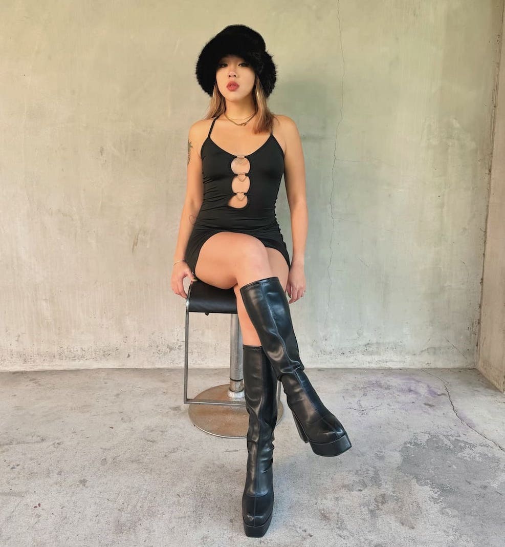 辣愛心簍空洋裝