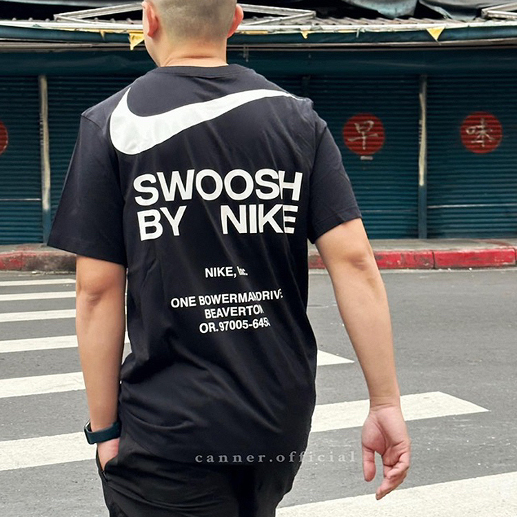 NIKE NSW TEE BIG SWOOSH 黑色  標語 男女 短袖 棉 LOGO DZ2882-010