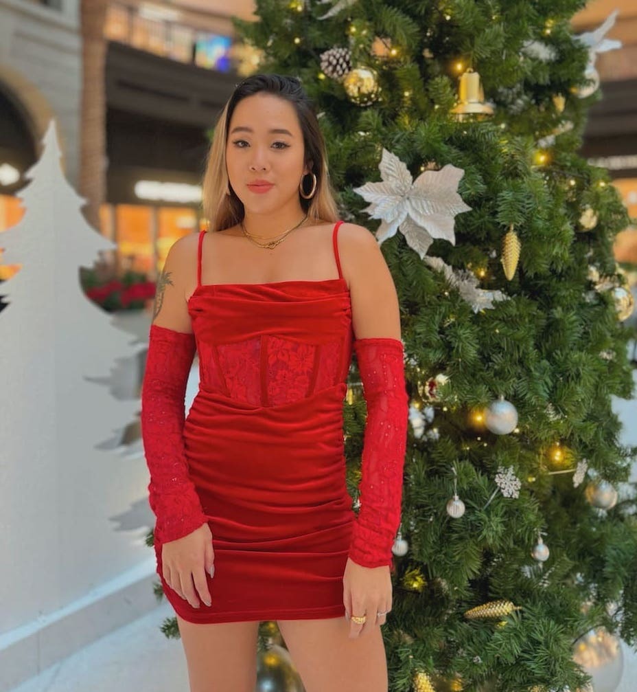 紅絲絨蕾絲洋裝