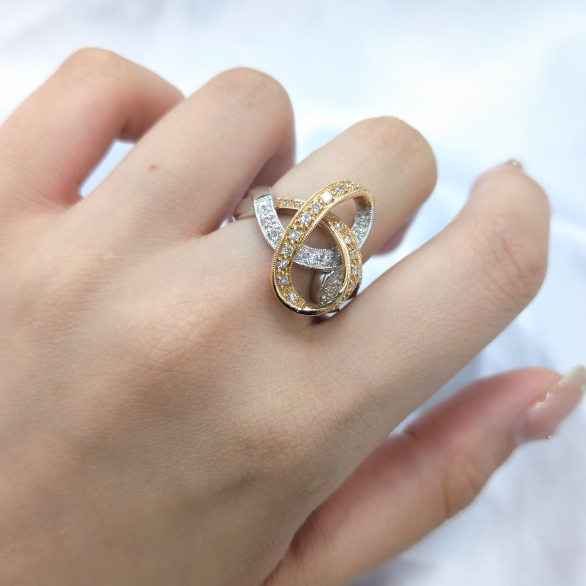 18K Gold 0.61ct Diamond Ring