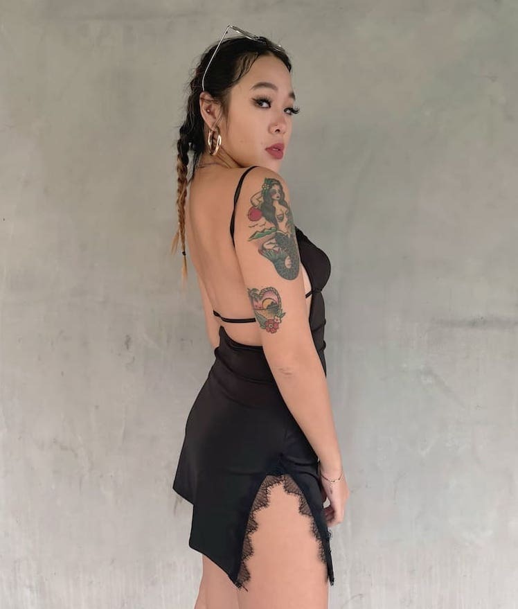 蕾絲黑辣美背洋裝