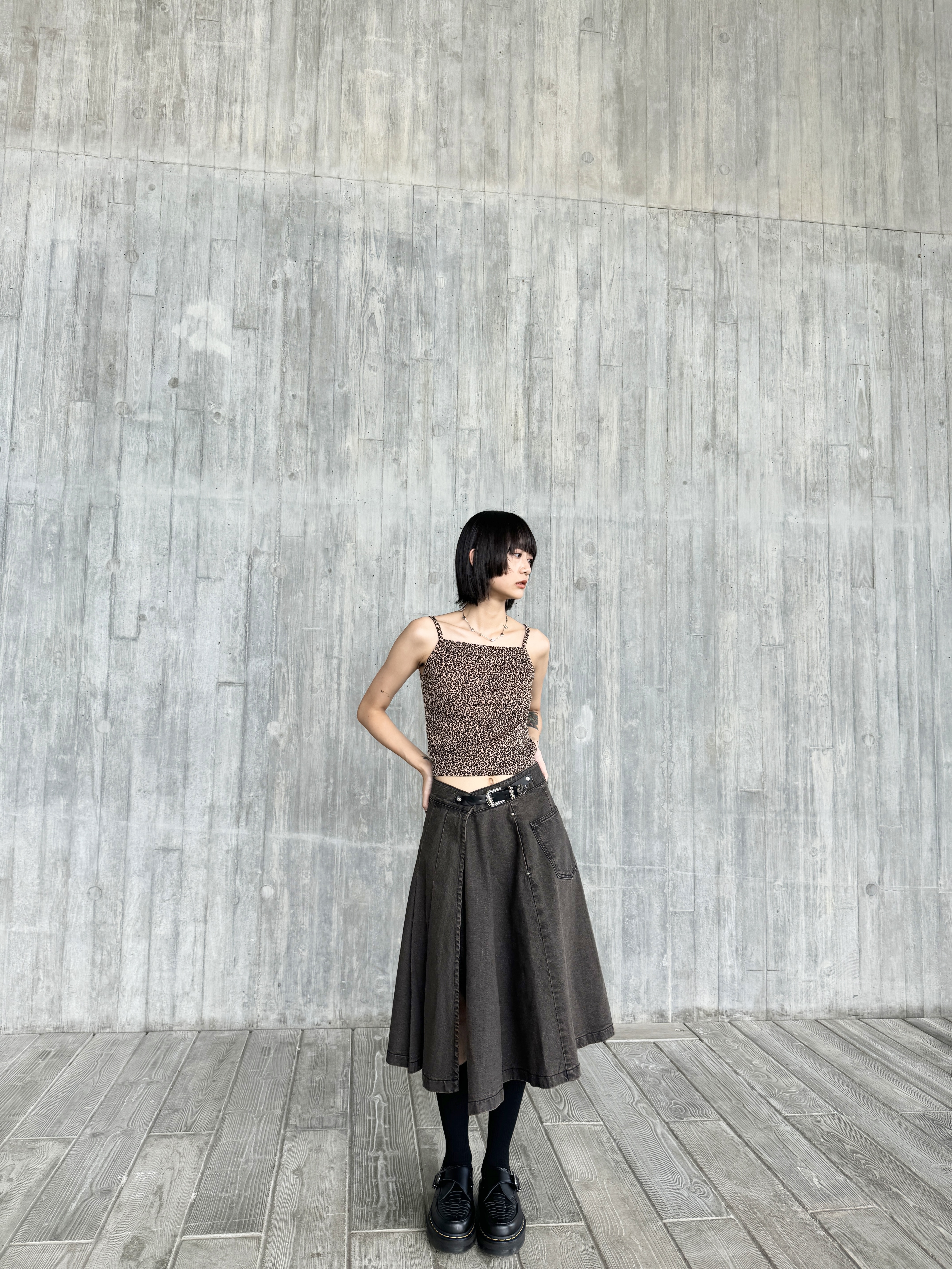 [兩色入]vintage扣百摺中裙 推(black)