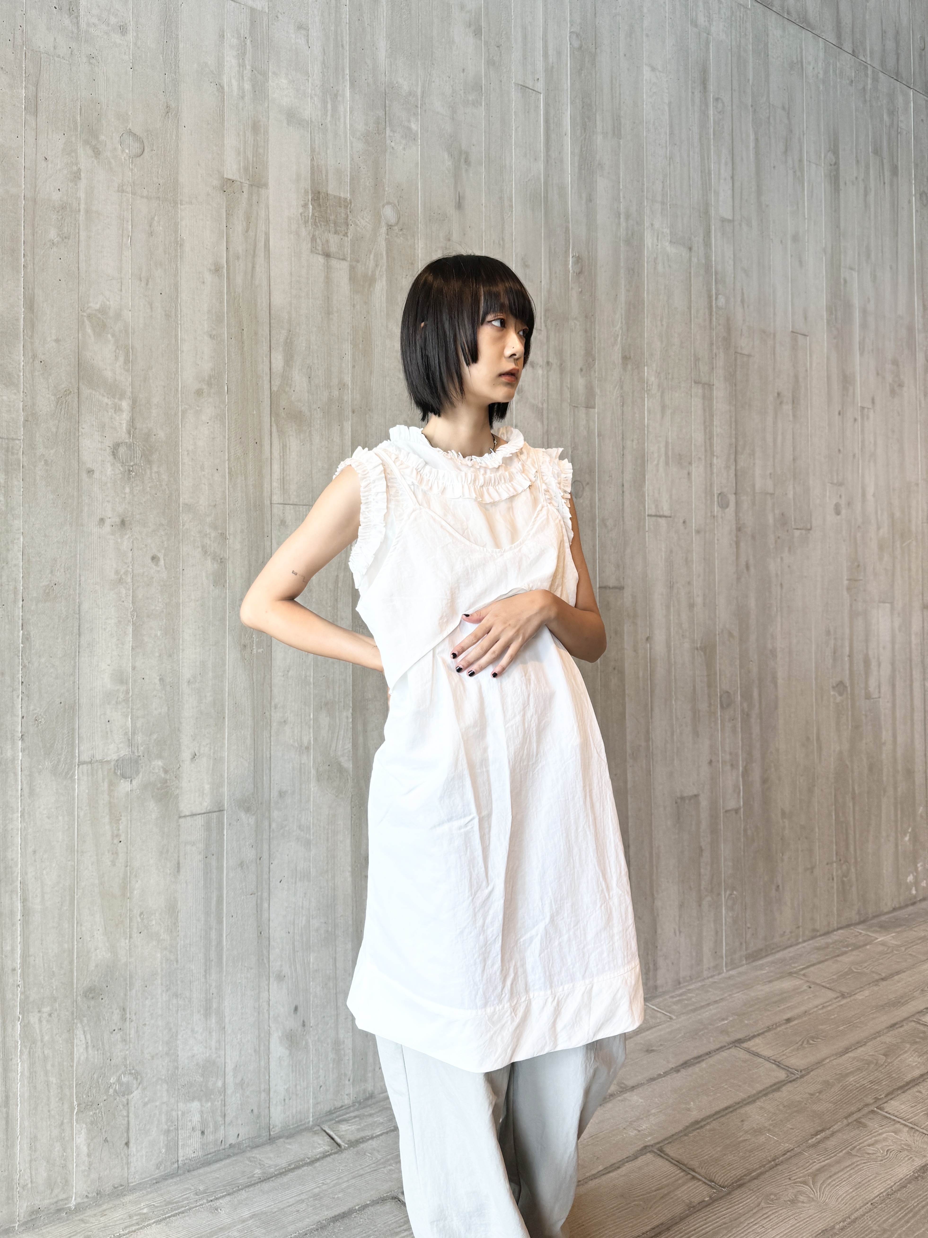 簡約薄薄料假兩件短ops