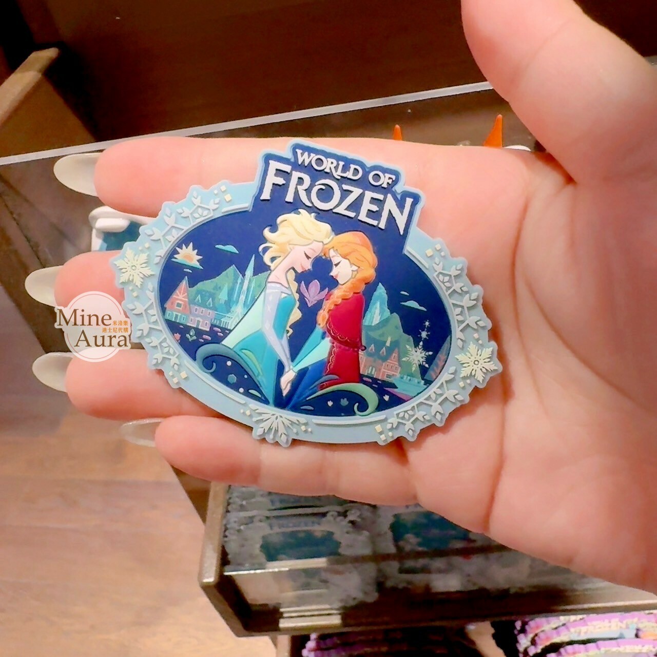 World of Frozen 限定 艾莎 Elsa 安娜Anna 靠頭 造型 磁鐵 冰雪奇緣 Frozen -香港迪士尼樂園