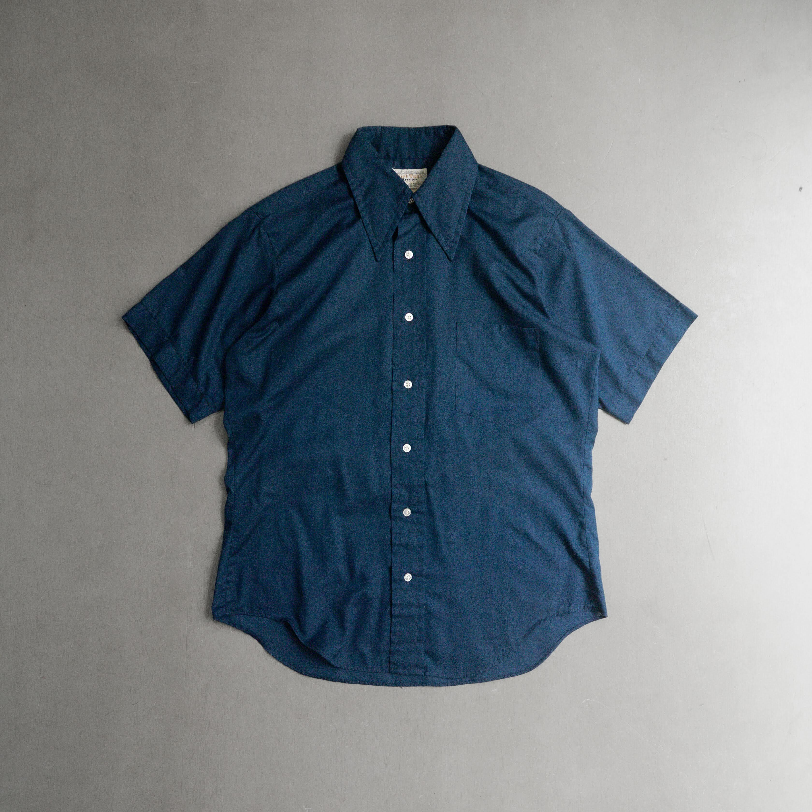 70S ARROW POINT COLLAR SHIRT 美國 深藍 素面 箭領 短袖 襯衫