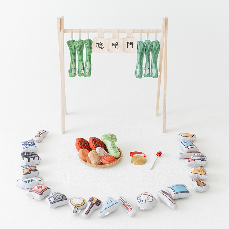 【租借】手繪澎澎聰明門 | 抓周道具