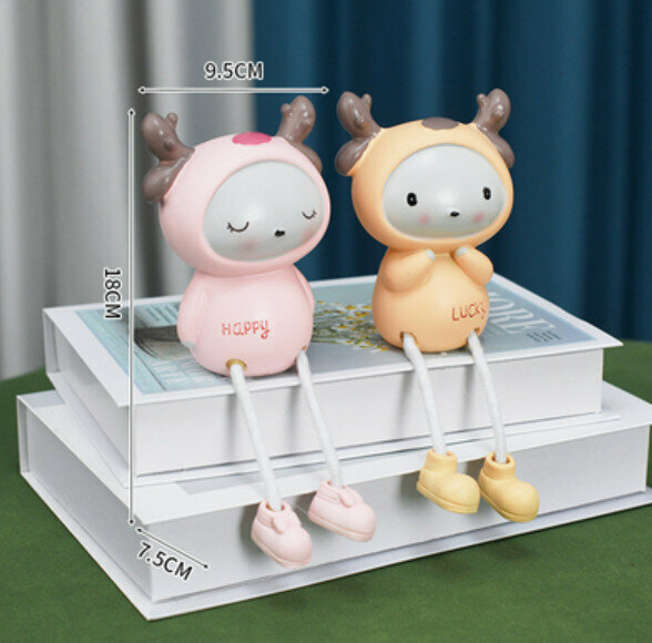 New decorative furnishings [Q version of a pair of deer]