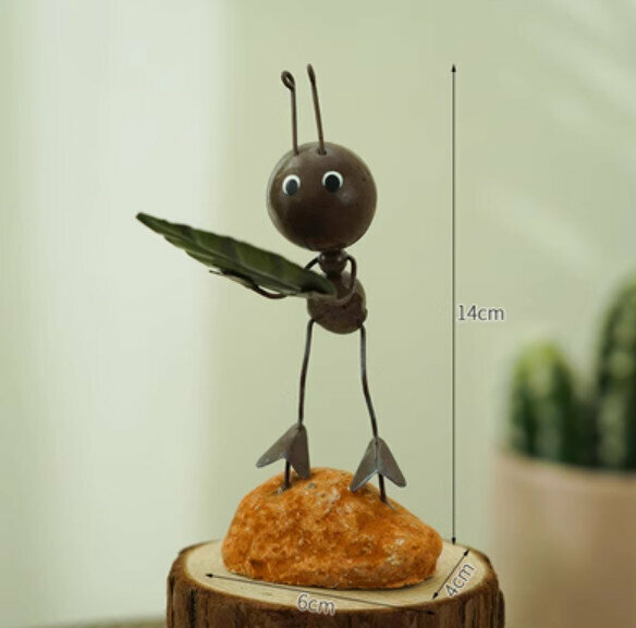 New decorative furnishings [ant with leaves]