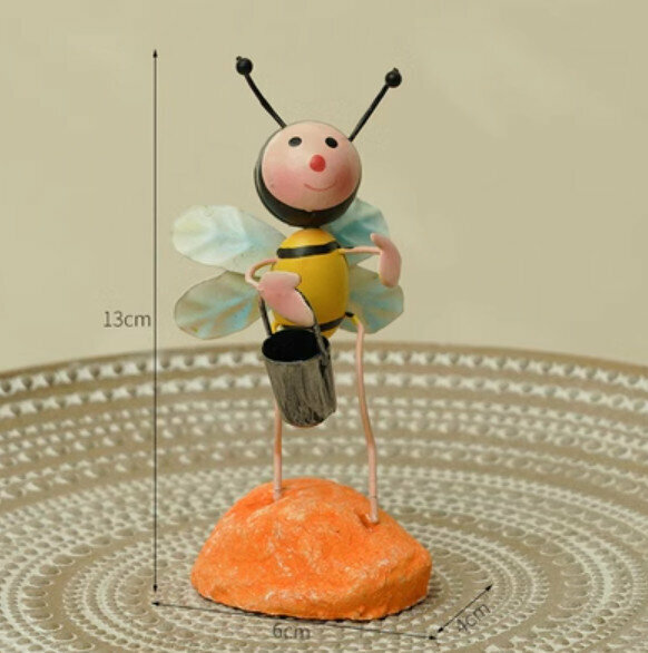 Hotly recommended decorative furnishings [Iron Bucket Little Bee]