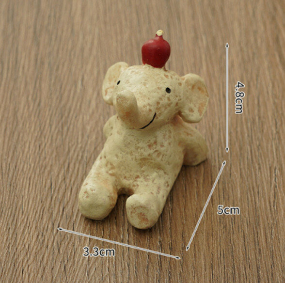 Hotly recommended decorative furnishings [Looking up at the Apple Elephant]