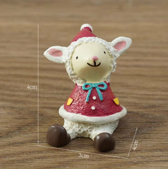 Popular decorative furnishings [off-white - looking up at the Christmas lamb]