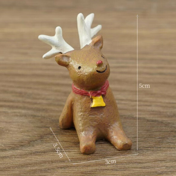 Popular decorative furnishings [Camel-looking up at the Christmas deer]