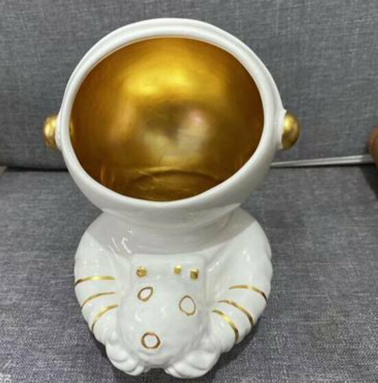 Hotly recommended decorative furnishings [Candy Dish Astronaut]