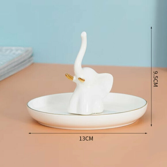 Hotly recommended decorative furnishings [Little Elephant Tray]