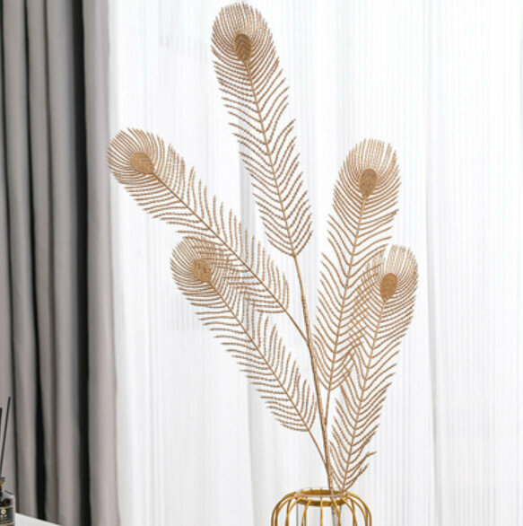 Popular decorative ornaments [golden peacock feather bouquet]
