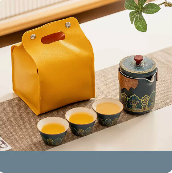 爆款戶外便攜式茶具套裝(霽藍《古茗》一壺三杯+黃皮包）