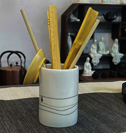 Popular ceramic tea set accessories tea ceremony six gentlemen set (straight line jar) height 8.2CM width 5.8CM
