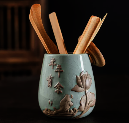 Hot Selling Ceramic Tea Set Accessories Tea Ceremony Nanzhu Six Gentlemen Set (Ge Kiln Has Surplus Every Year) Height 10CM Width 9CM