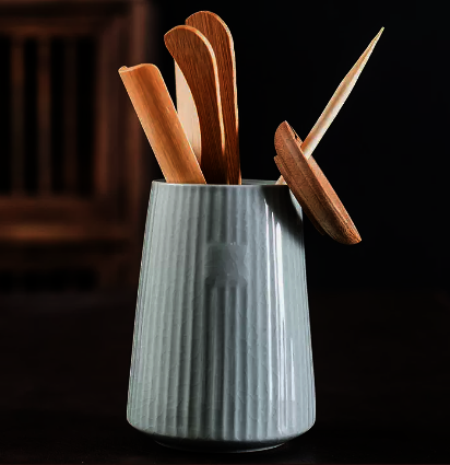 Hot Selling Ceramic Tea Set Accessories Tea Ceremony Nanzhu Six Gentlemen Set (Ge Kiln Stripes) Height 10.6CM Width 7.8CM