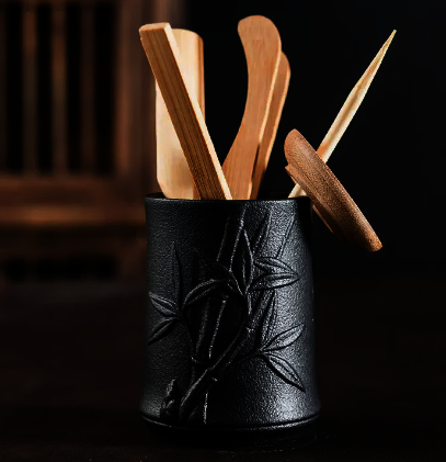 Hot Selling Ceramic Tea Set Accessories Tea Ceremony Phoebe Six Gentlemen Set (Black Pottery Bamboo) Height 9.5CM Width 7.2CM