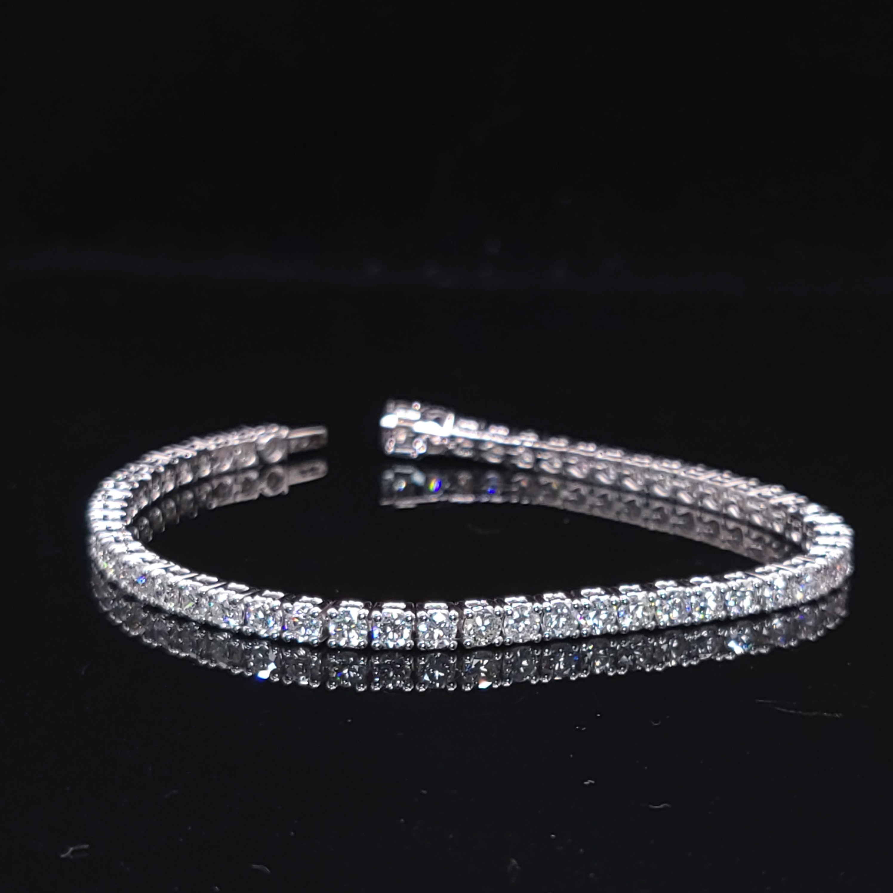 全新18K白金4卡37份4爪鑽石手鍊