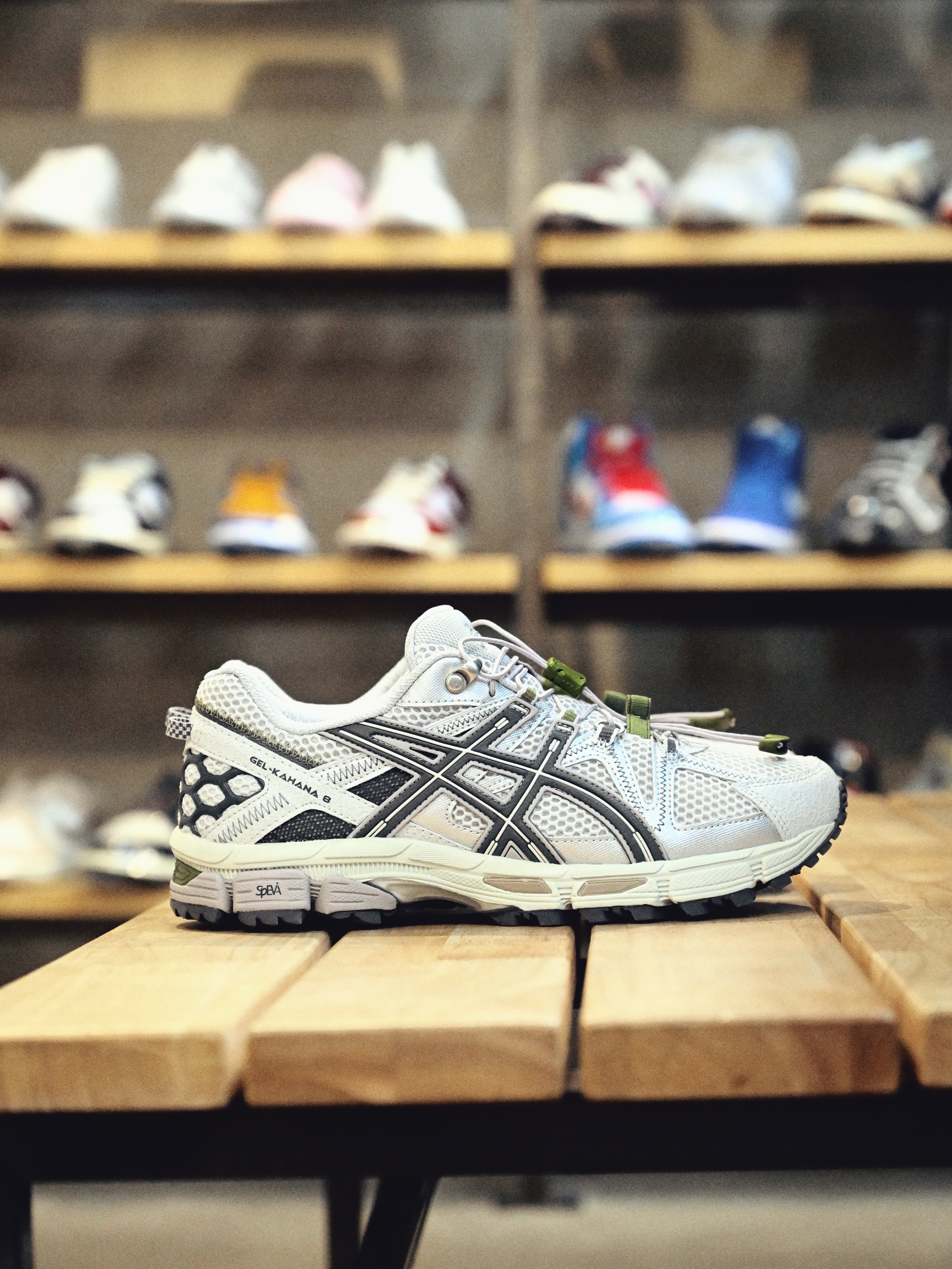[預訂] Asics Gel-Kahana 8 FL Oyster Grey/ Carrier Grey 1011B828-021