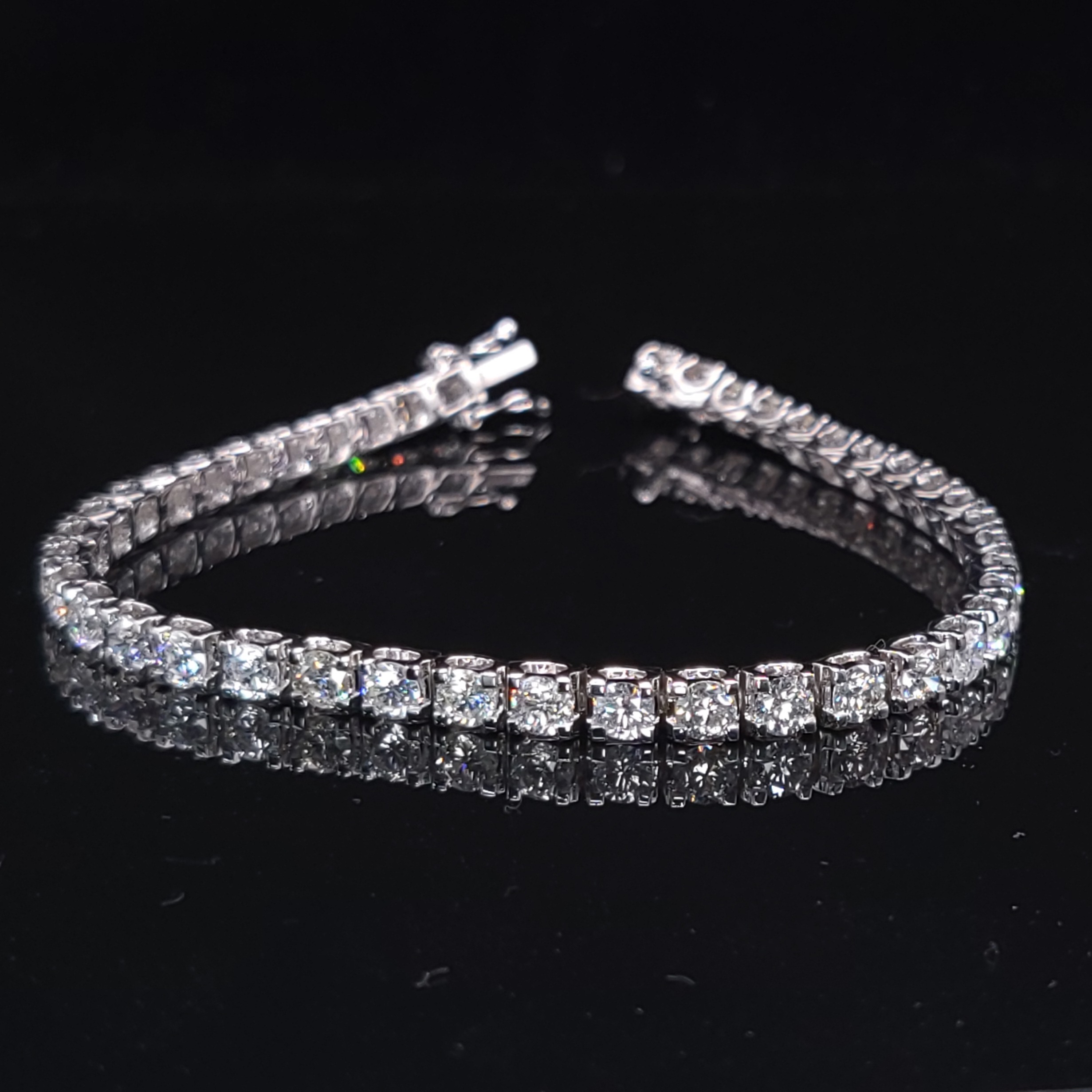 全新18K白金5卡76份4爪鑽石手鍊