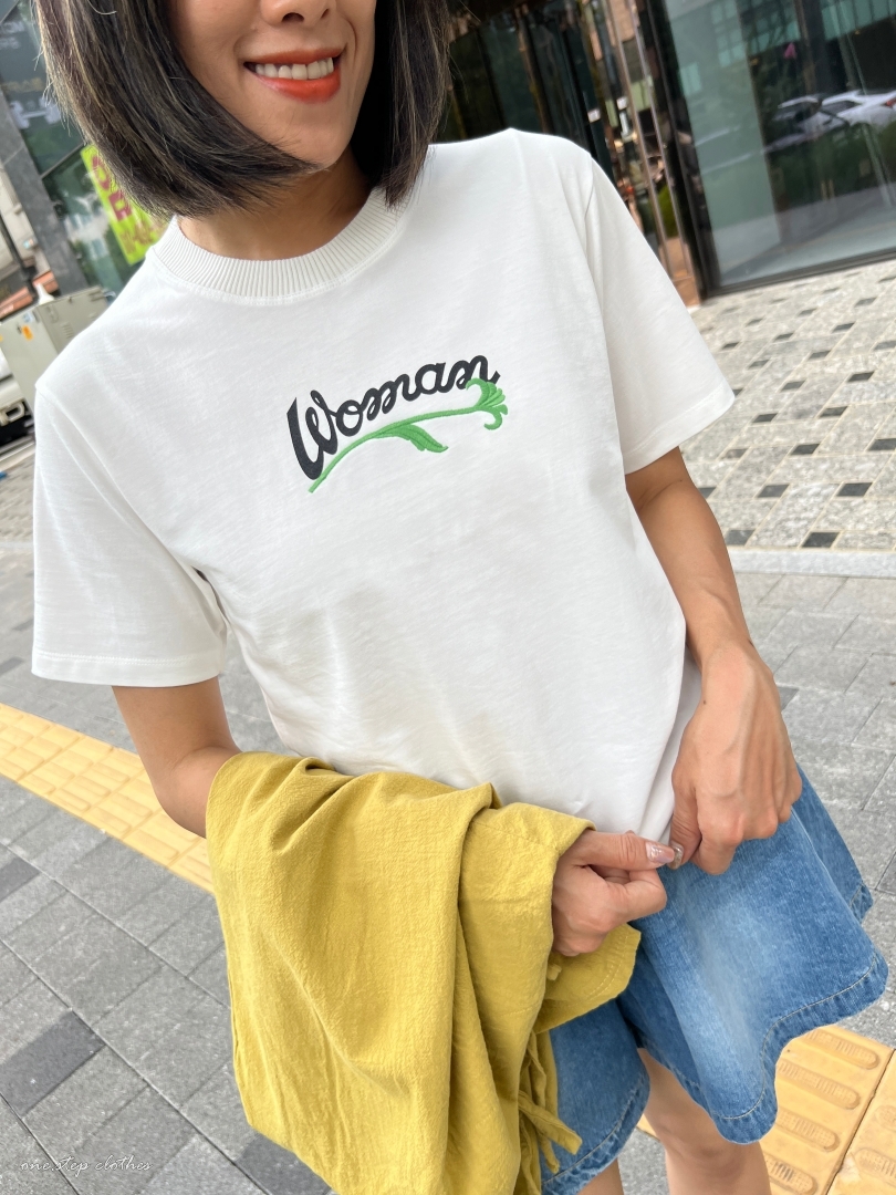 正韓圓領woman花草刺繡T