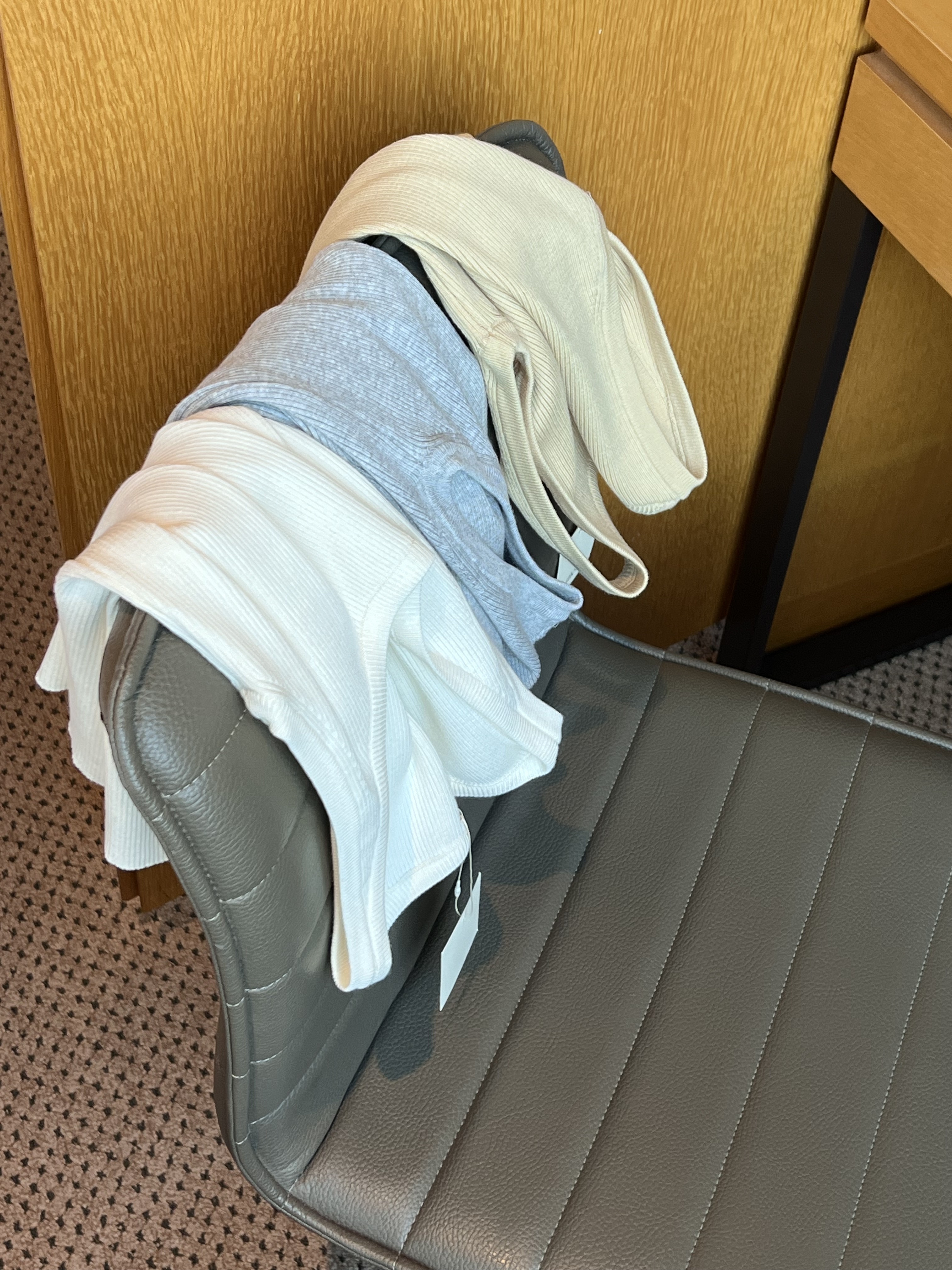 韓國空氣舒芙蕾爆彈針織背/3色均碼/灰