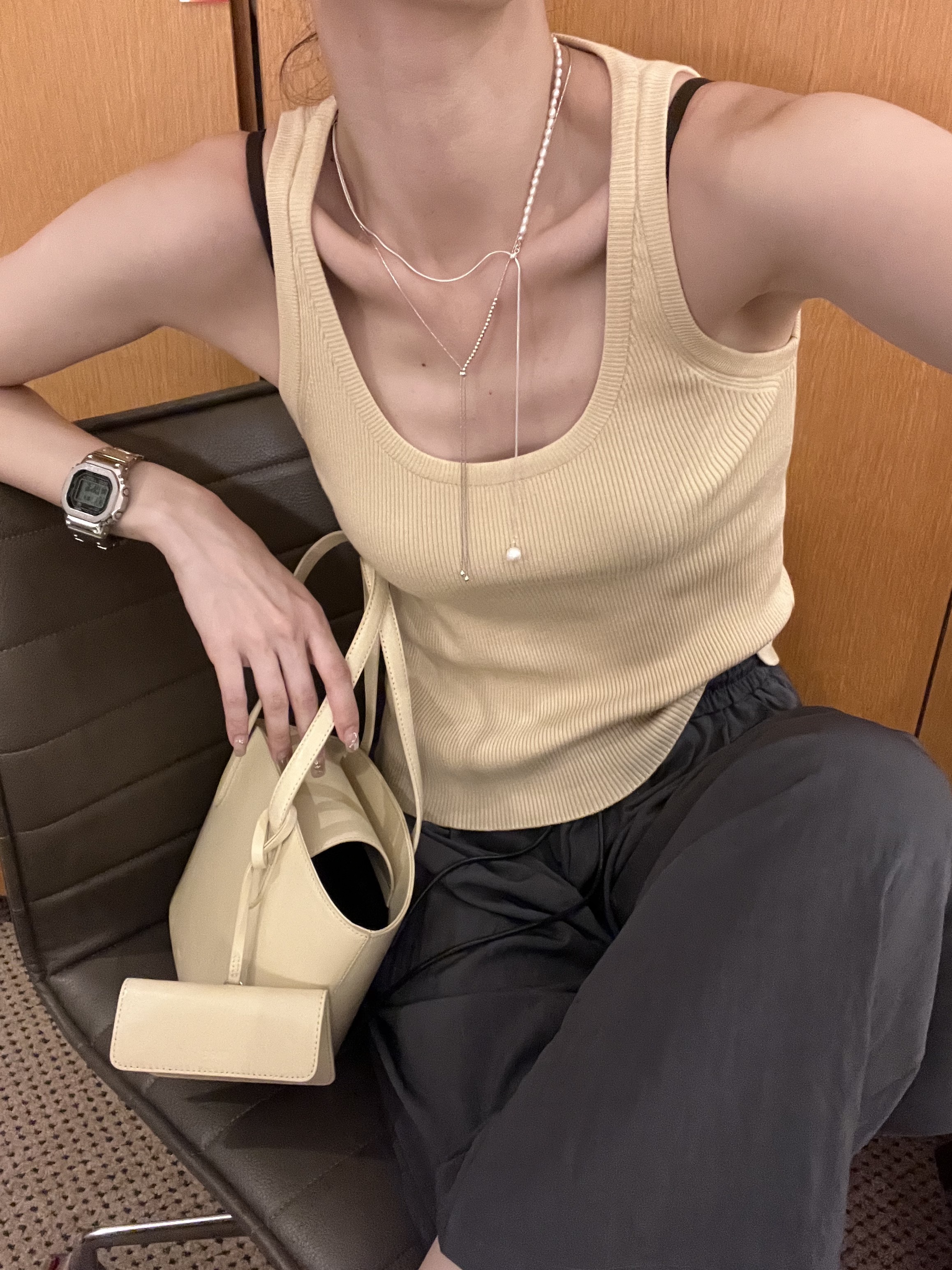 韓國空氣舒芙蕾爆彈針織背/3色均碼/鵝黃