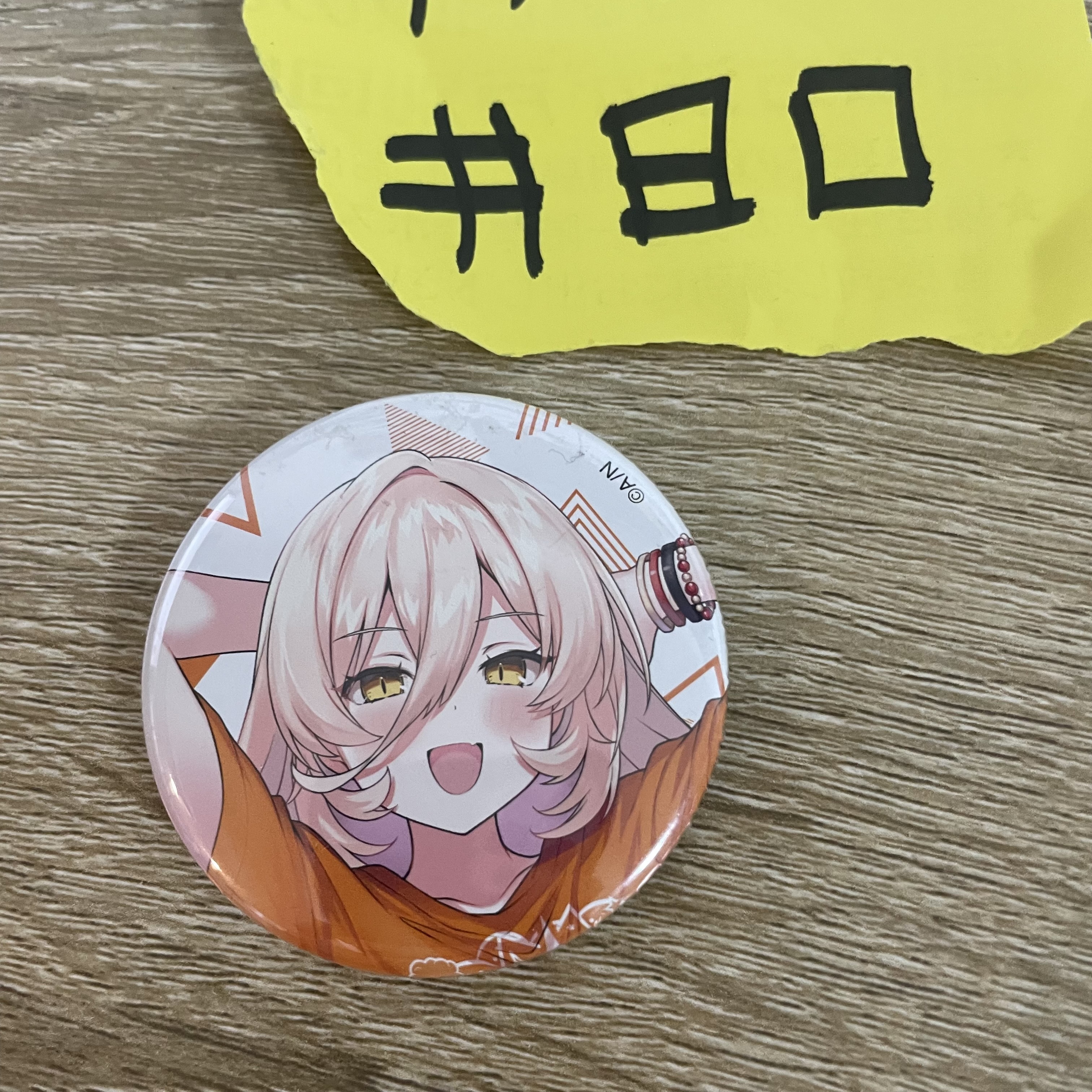 彩虹社  VTUBER 襟章 (瑕) #80