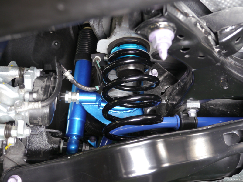 CUSCO 後上仰角(可調) TOYOTA COROLLA SPORT/AURIS