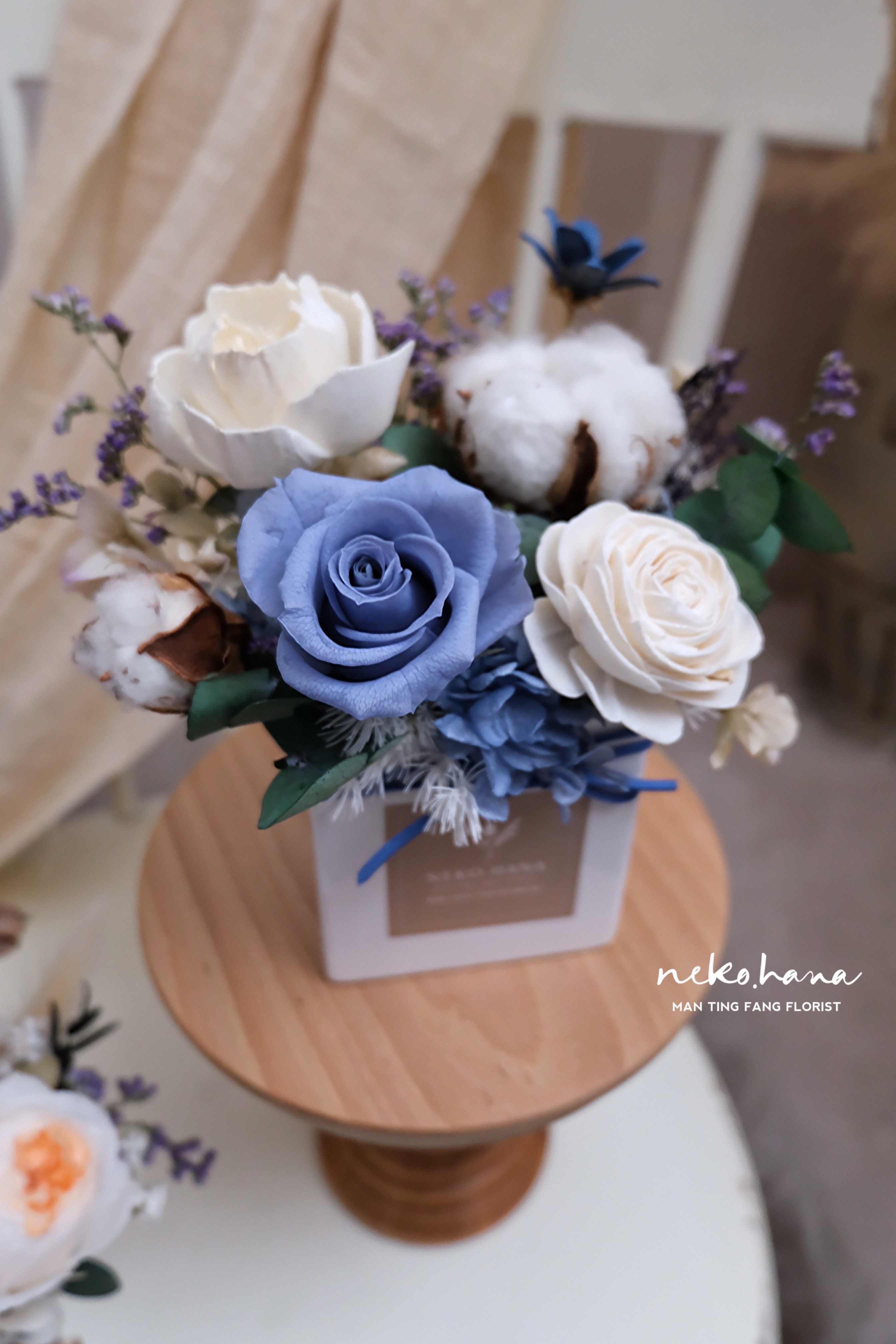 方磚霧灰藍永生盆花