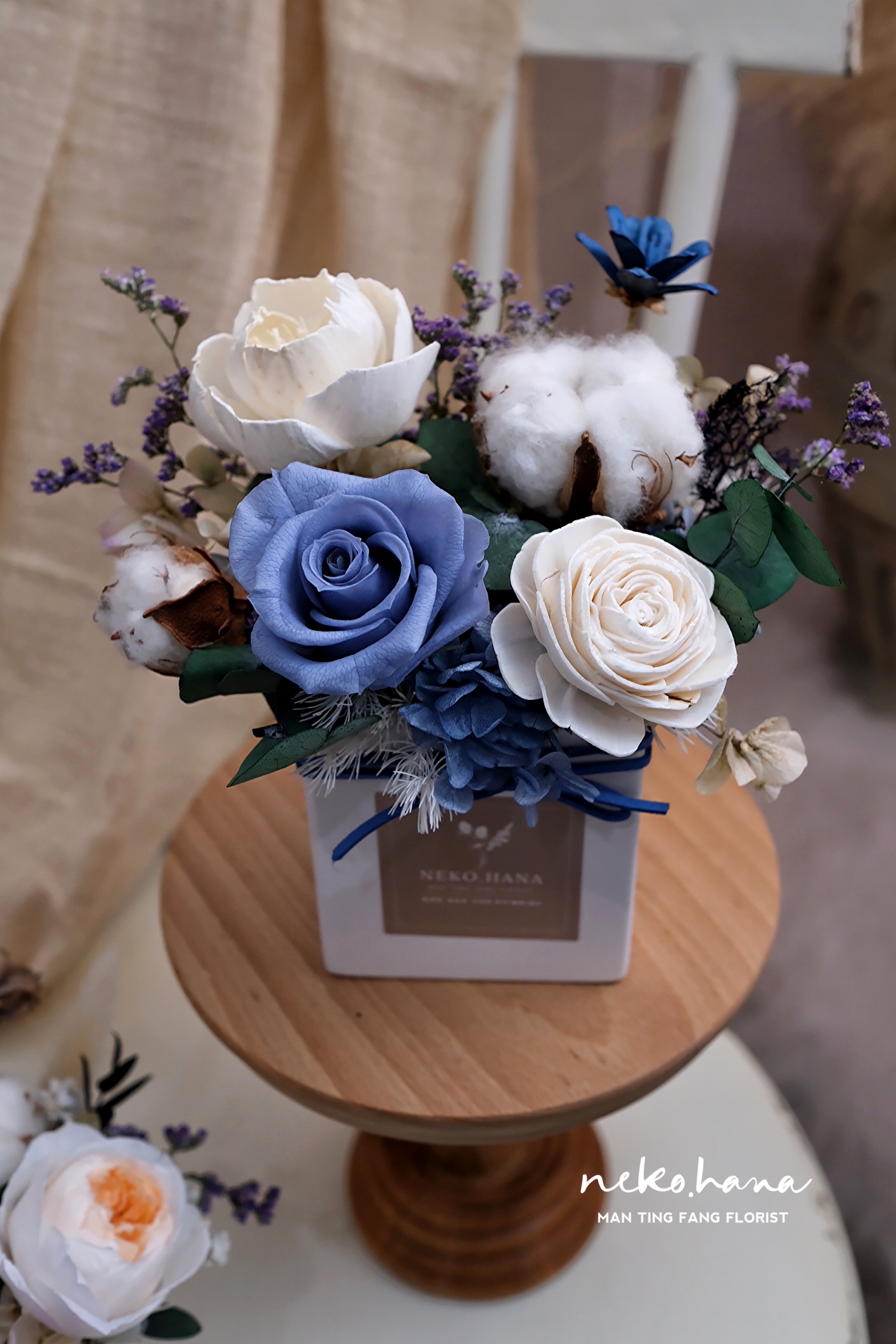 方磚霧灰藍永生盆花