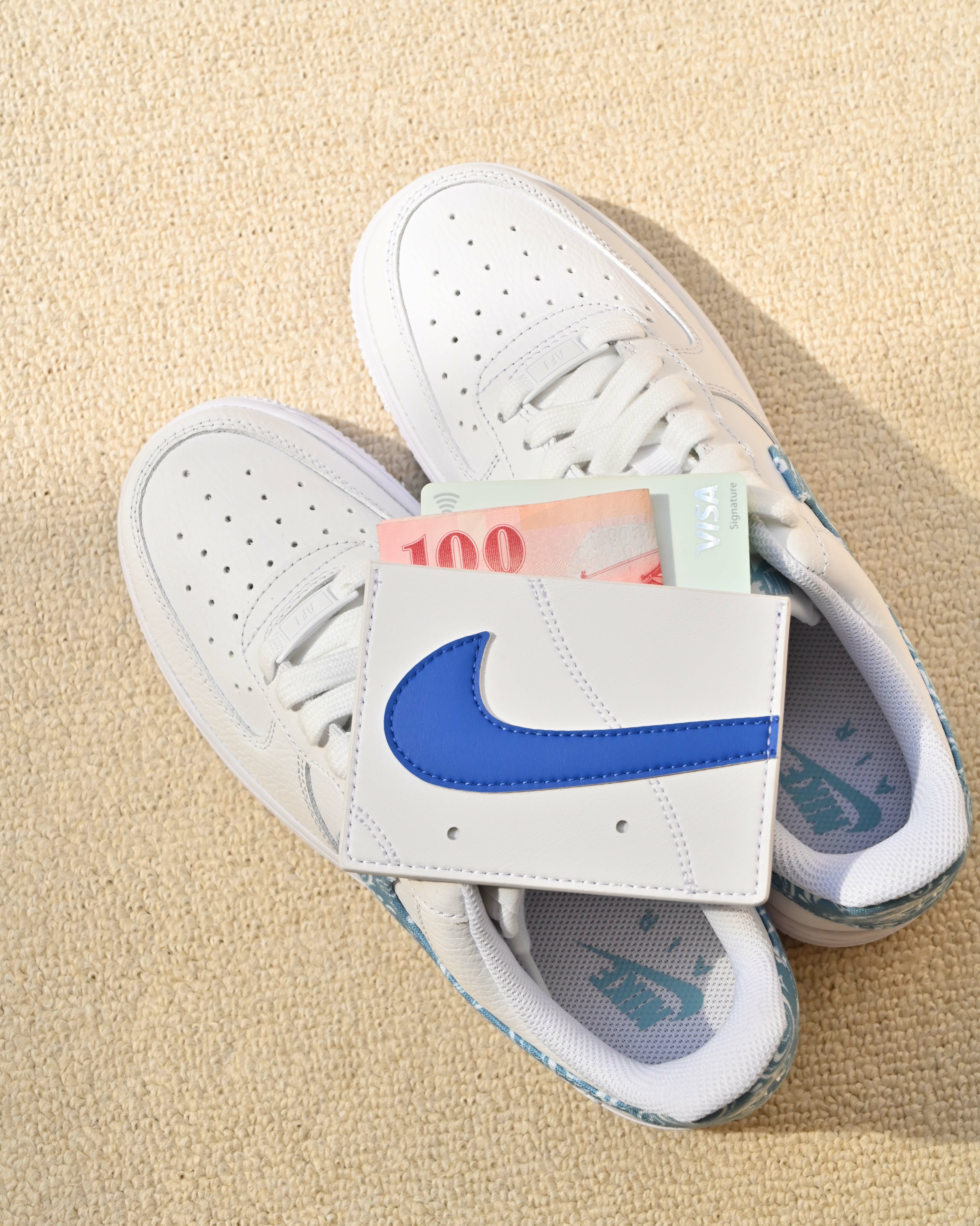 【現貨】NIKE ICON AIR FORCE 1 藍白卡夾 N1009738151OS