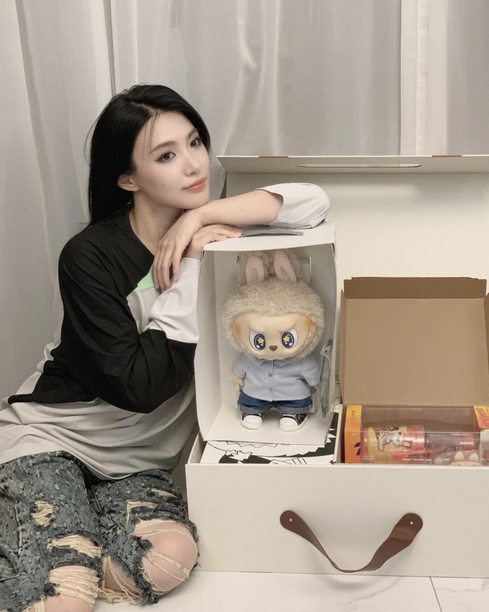 <官方正版授權>THE MONSTERS LABUBU FLIP WITH ME 搪膠 公仔 40CM 夏日浪