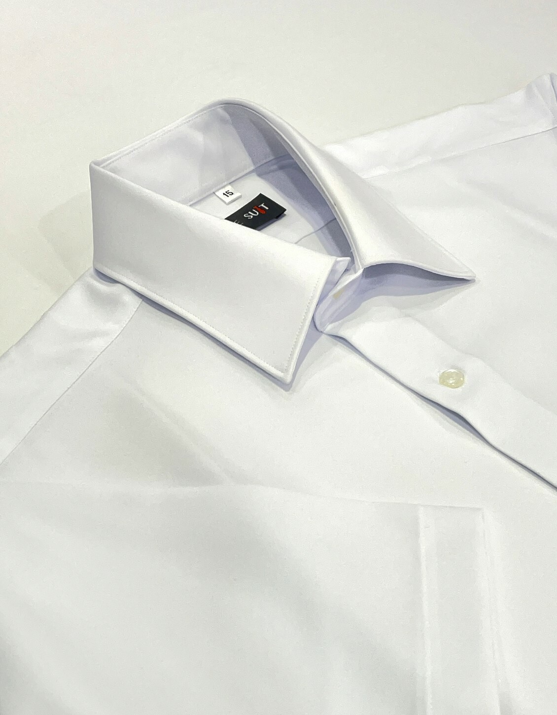 白色素面大尺碼男短袖襯衫02