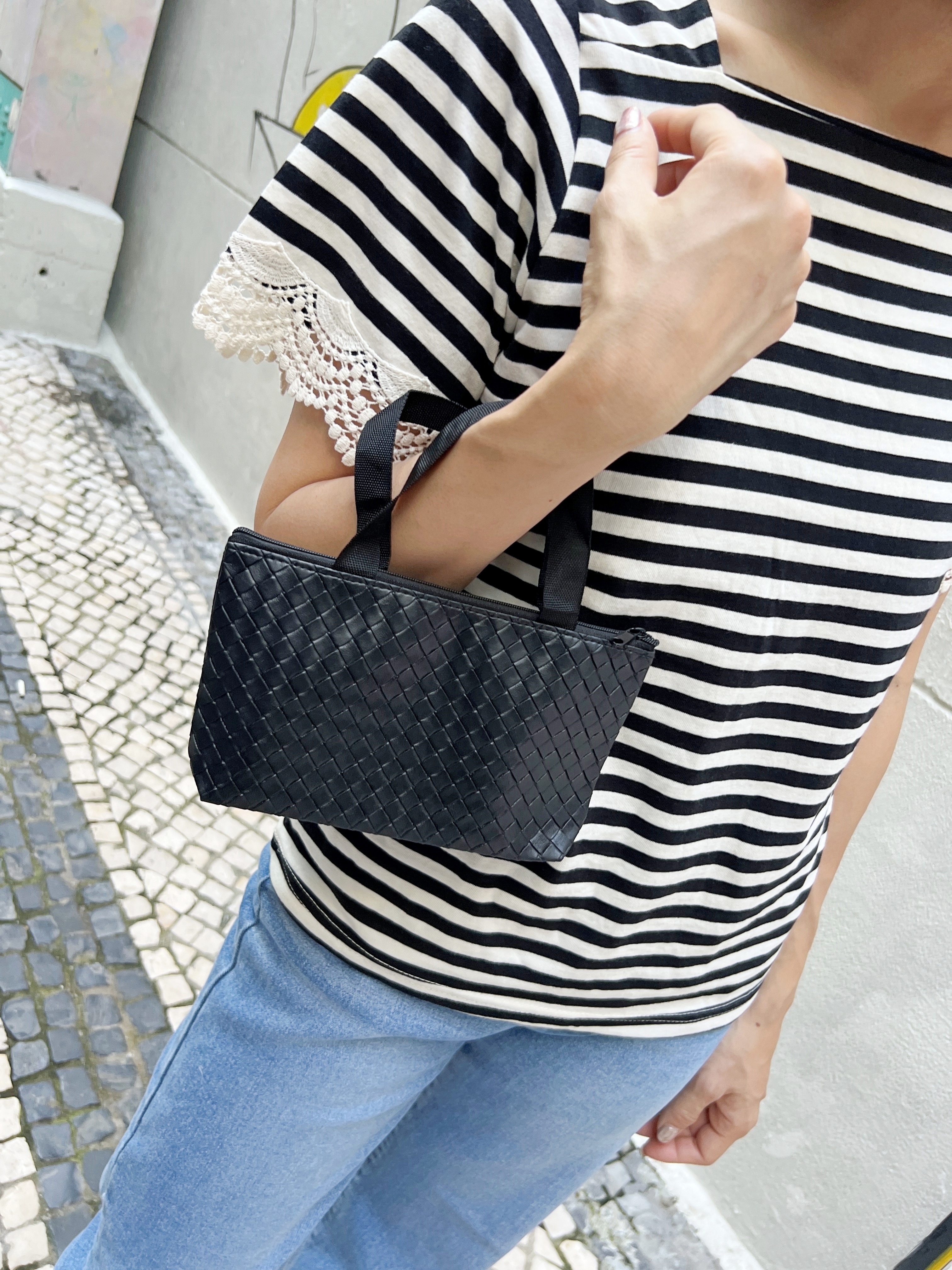 正韓定番編織小手提外出包 (黑)