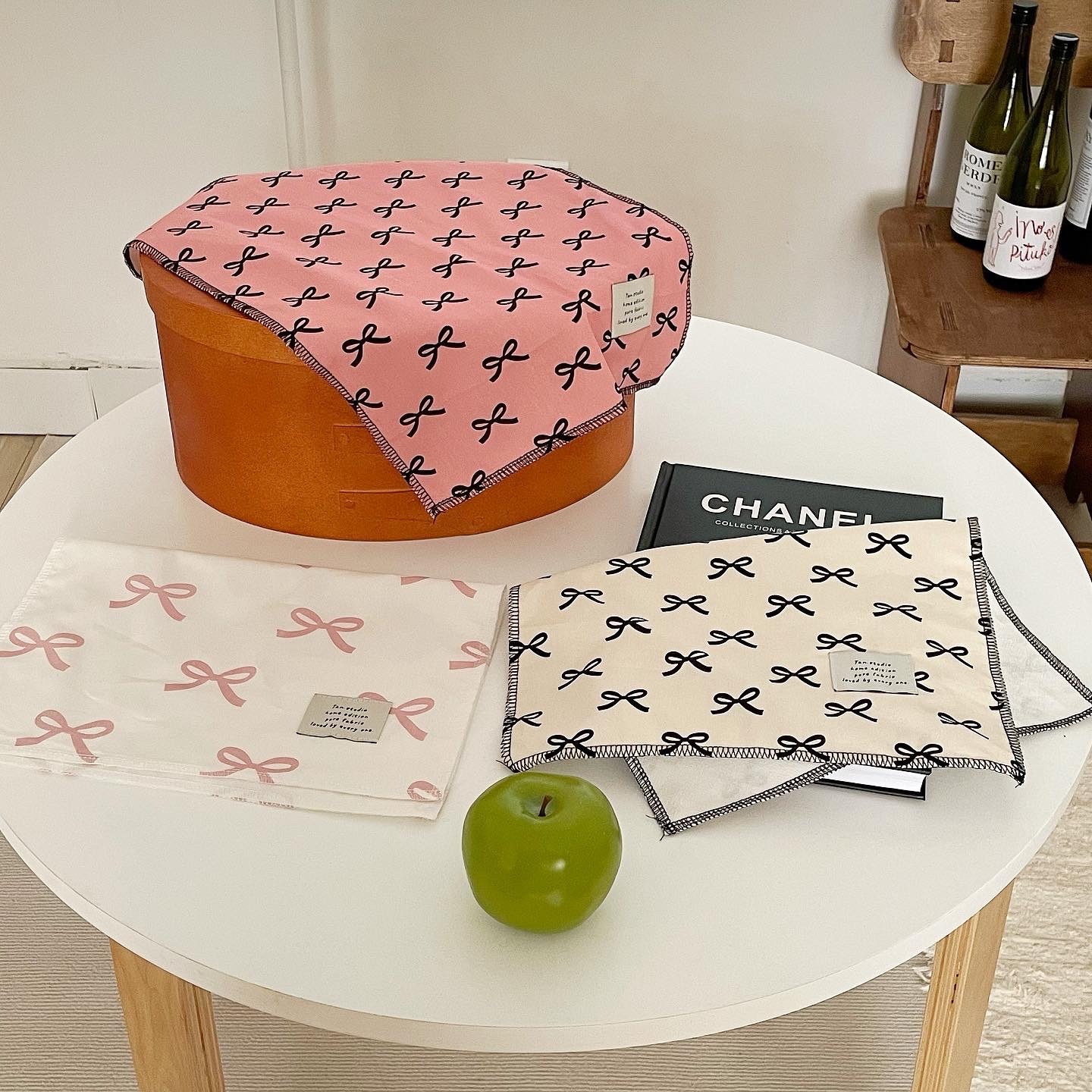 《4488》ins 蝴蝶結餐墊