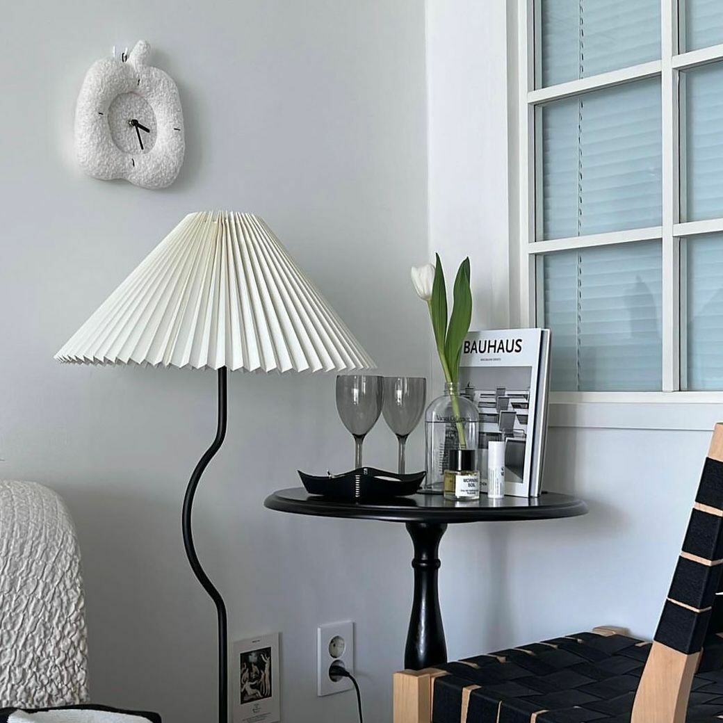 《4489》ins 超可愛毛茸茸蘋果時鐘(附掛繩)