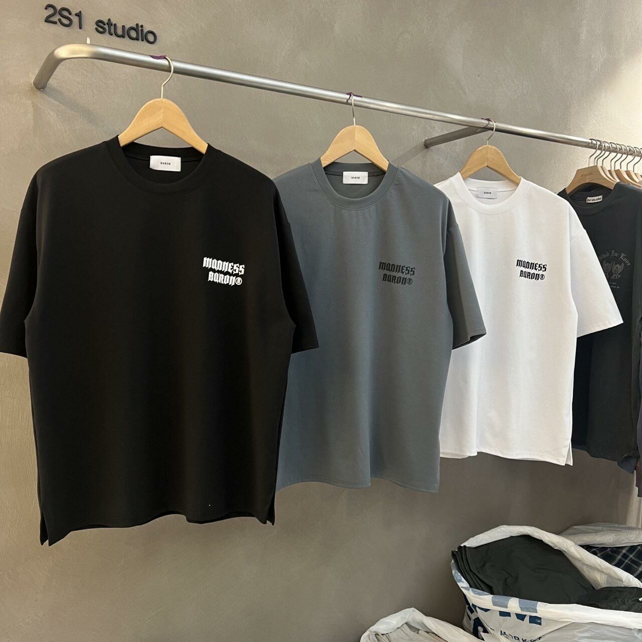 狗仔圖案英文字短袖Tee BARON-090T