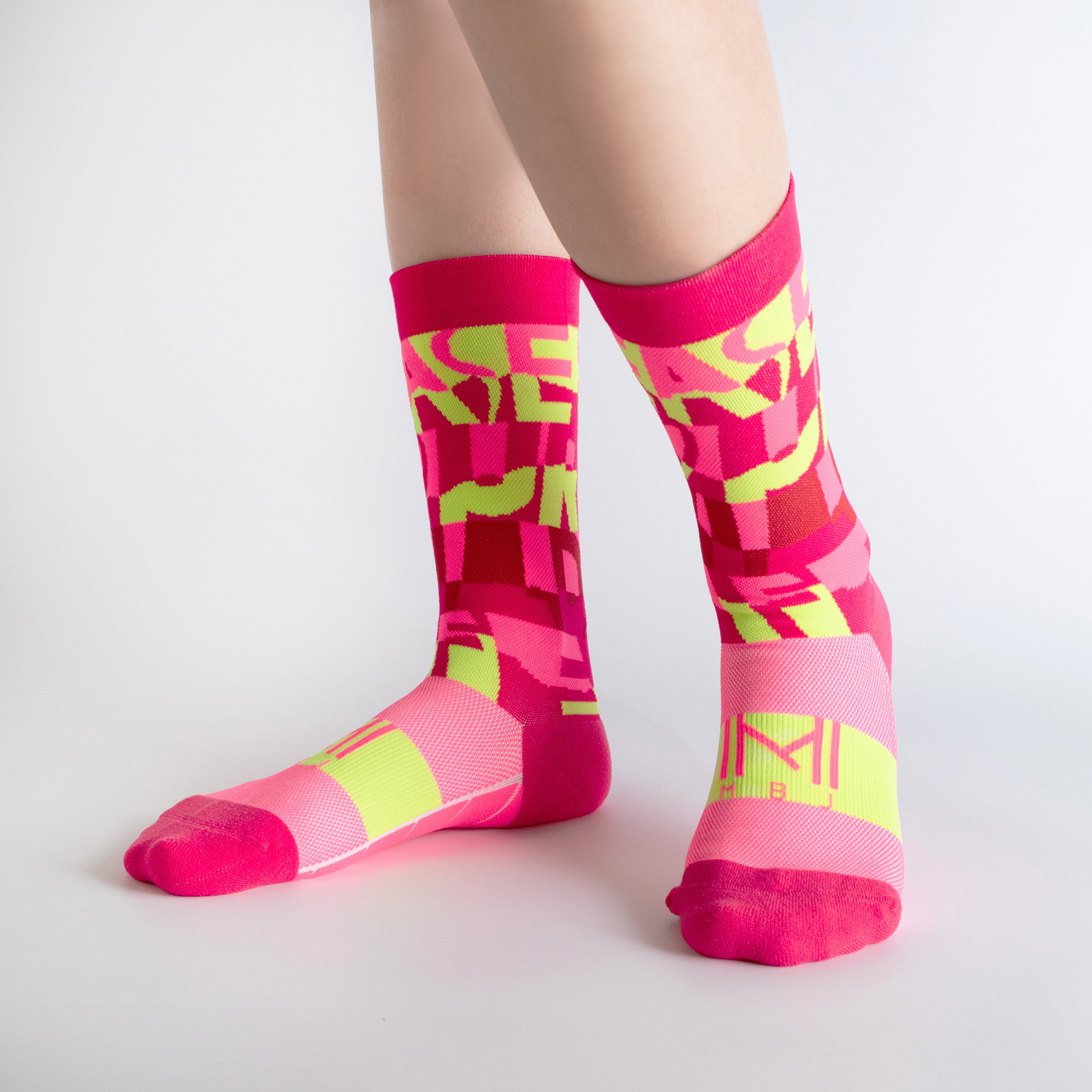 粉解放你的狂野｜經典設計師款．壓力3/4襪