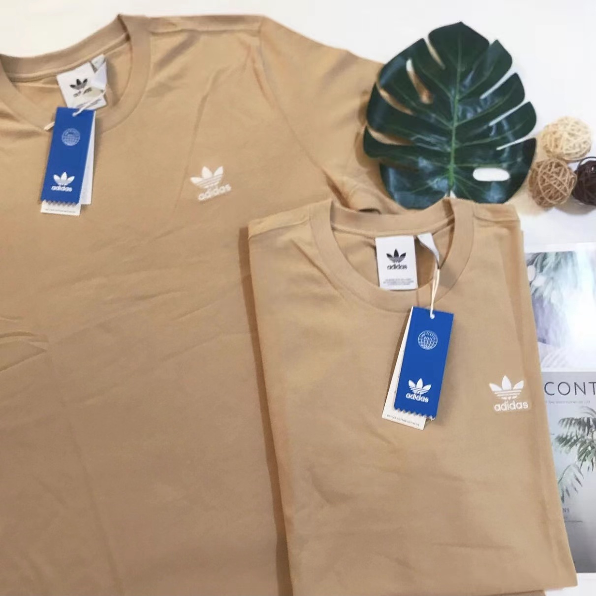 ADIDAS ORIGINALS ESSENTIAL MINI LOGO TEE