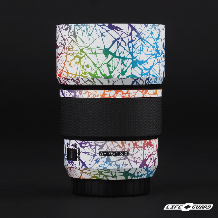 LIFE+GUARD SAMYANG AF 75mm F1.8 貼膜質感特寫，LIFE+GUARD 設計風格
