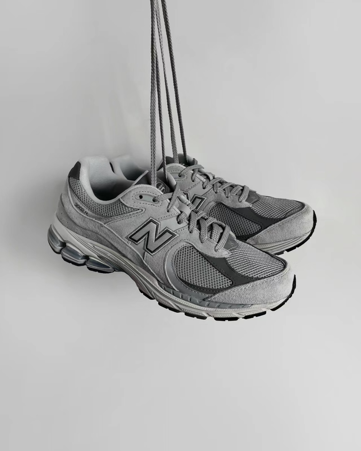 New Balance NB 2002R 工裝 麂皮 淺灰 ML2002R0