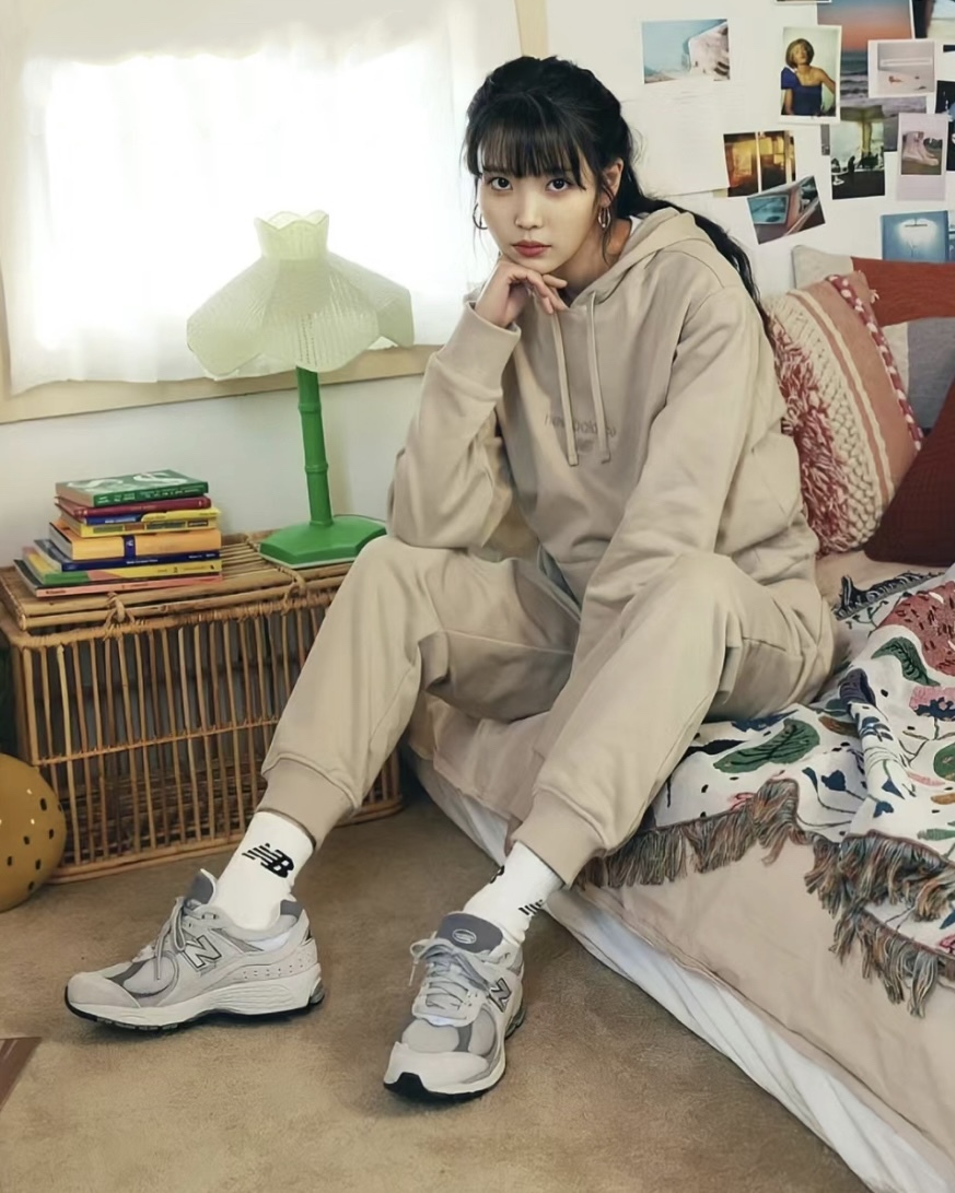 New Balance NB 2002R 工裝 麂皮 淺灰 ML2002R0