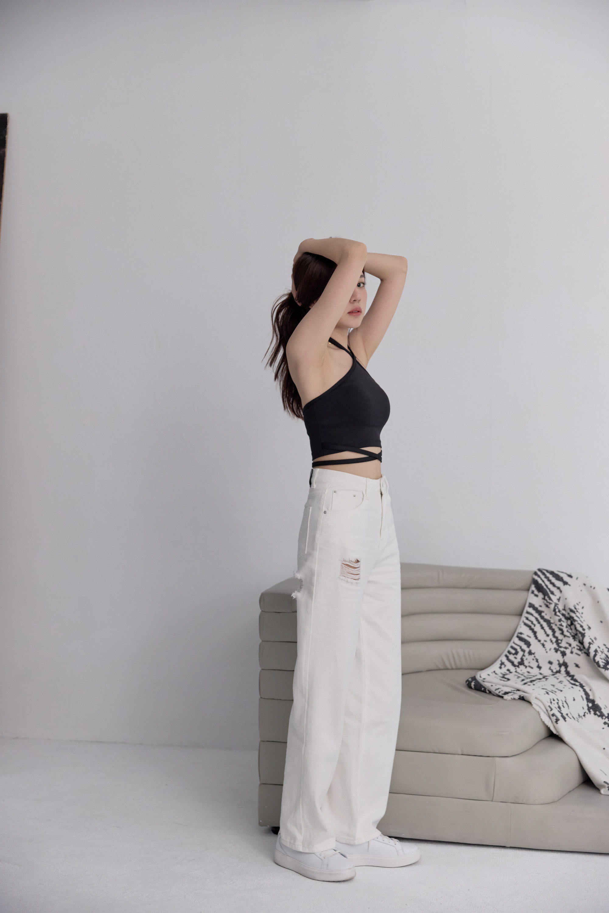 捨不得換長腿直筒白褲