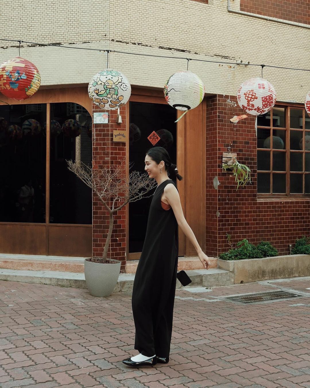 【AmiAmi穿搭分享IG OOTD】日系文青 就愛媽媽鞋 圓頭娃娃鞋
