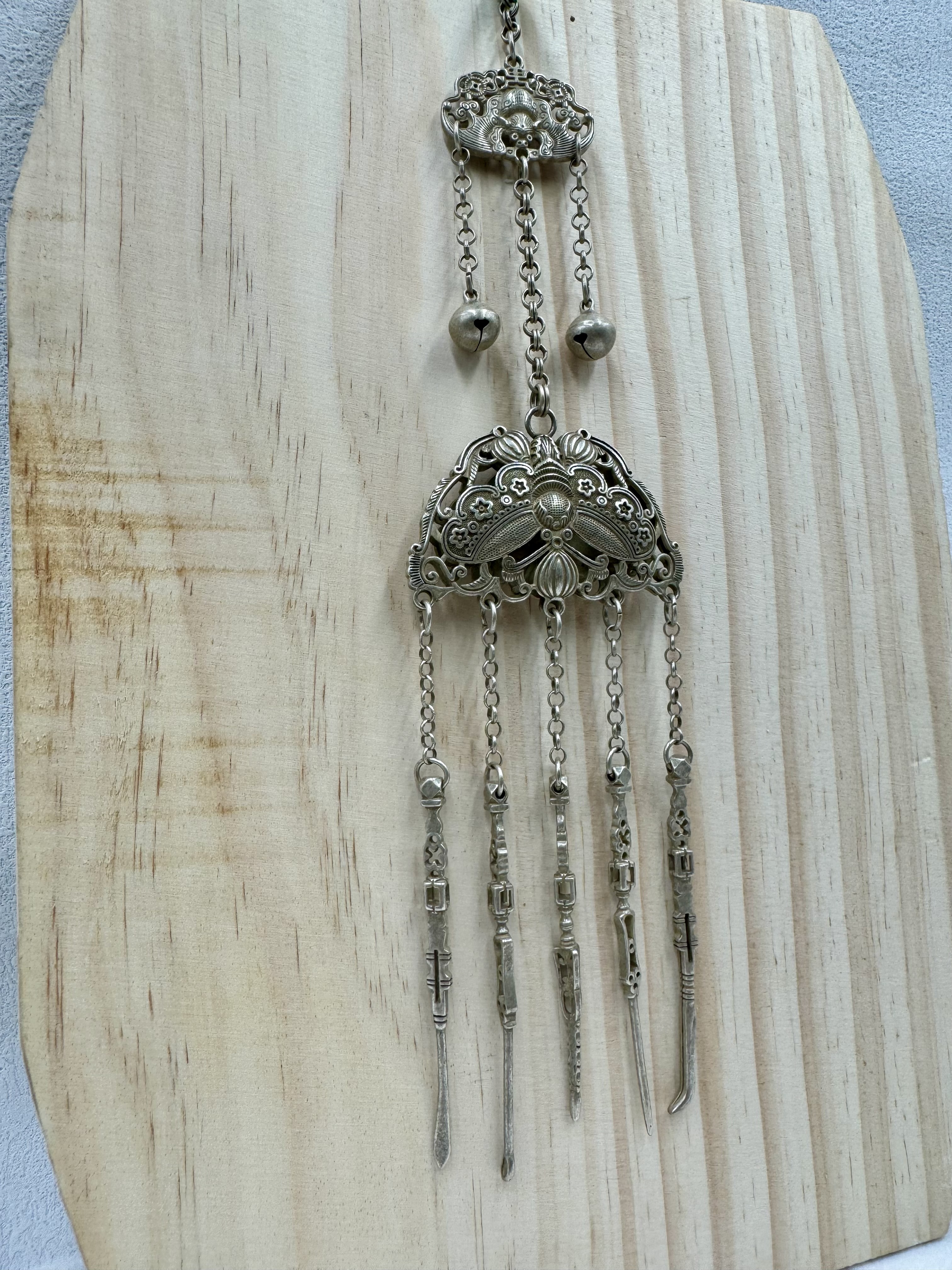 No.2藏銀大蝴蝶鈴鐺鏈條墜飾33cm